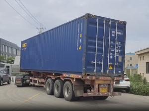 PF1210反擊破、3YA2160振動篩運往上海港發往南非