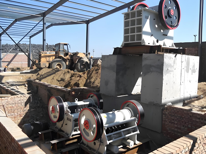 顎式破碎機是破碎生產線的沖關設備 1 颚式破碎机是破碎生产线的冲关设备 - 上海丁博重工(images 1)